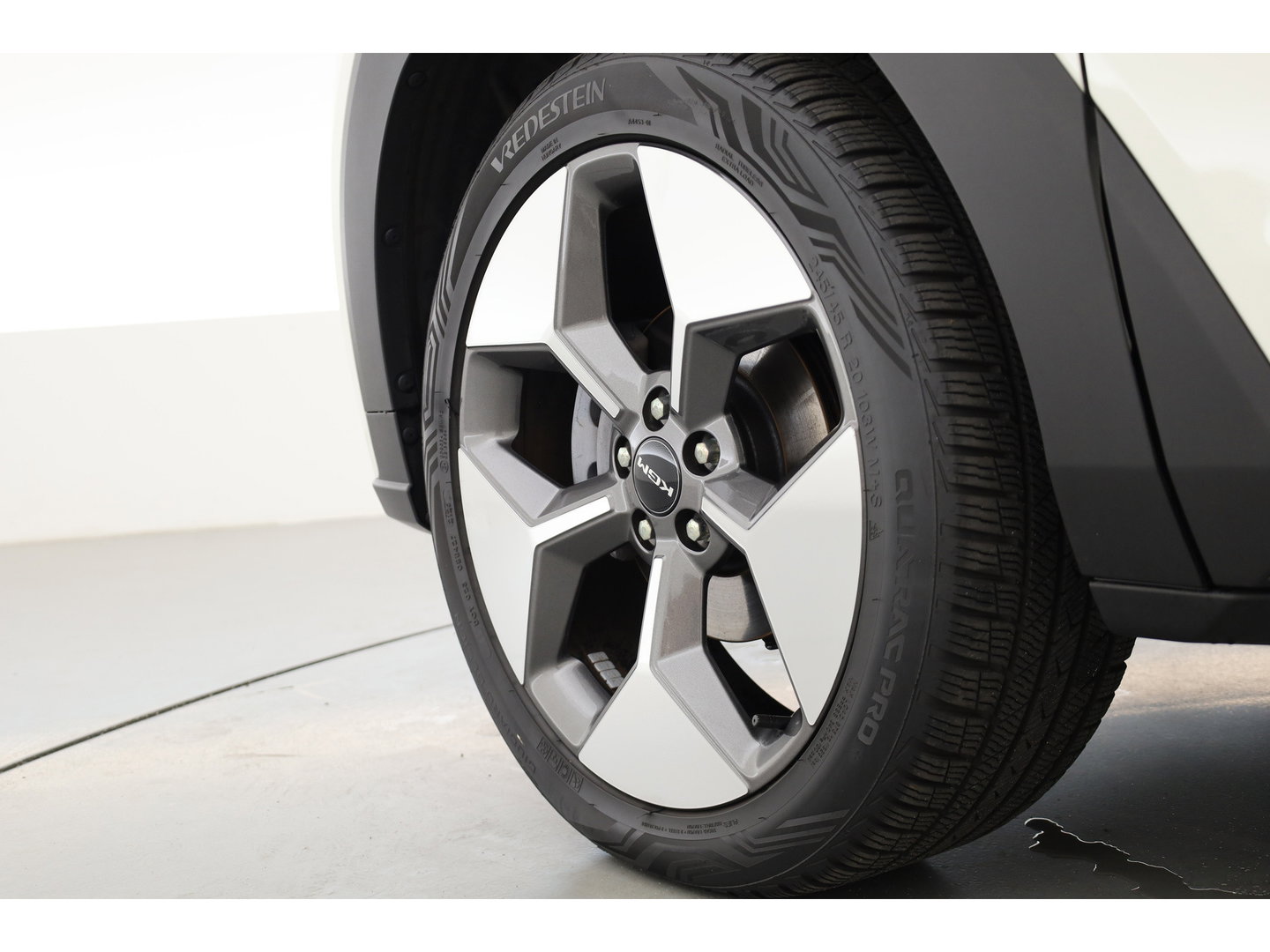 KGM Torres EVX Titanium 73.4 kWh | Pano | Navi | Keyless | 360cam | Stoel-Stuurverw. | Stoelvent. | Dodehoek. |