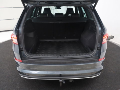 Škoda Kodiaq 1.5 TSI Sportline Business | Leder/alcantara | Memory | Cruise control | Stuur/stoel verwarming | Canton Sound | Carplay | Carplay | Camera | Park assist | Trekhaak | Elektrische achterklep