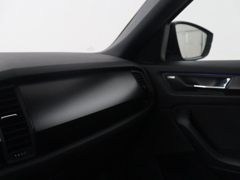 Škoda Kodiaq 1.5 TSI Sportline Business | Leder/alcantara | Memory | Cruise control | Stuur/stoel verwarming | Canton Sound | Carplay | Carplay | Camera | Park assist | Trekhaak | Elektrische achterklep
