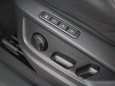 Škoda Kodiaq 1.5 TSI Sportline Business | Leder/alcantara | Memory | Cruise control | Stuur/stoel verwarming | Canton Sound | Carplay | Carplay | Camera | Park assist | Trekhaak | Elektrische achterklep