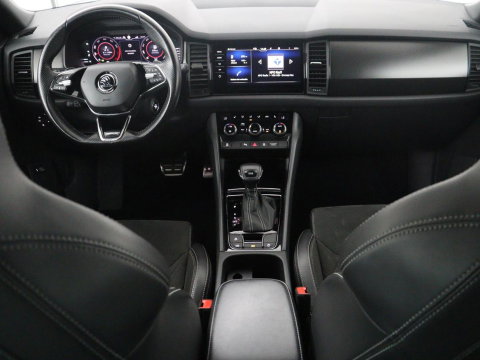 Škoda Kodiaq 1.5 TSI Sportline Business | Leder/alcantara | Memory | Cruise control | Stuur/stoel verwarming | Canton Sound | Carplay | Carplay | Camera | Park assist | Trekhaak | Elektrische achterklep