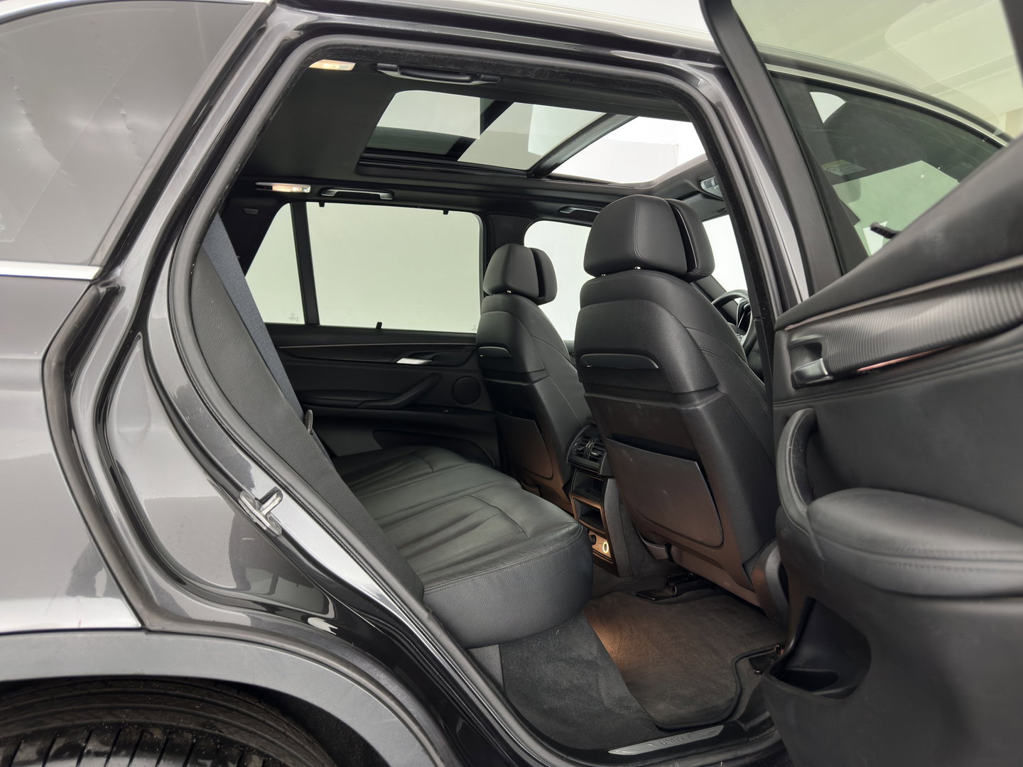 BMW X5 sDrive25d High Executive Aut. *PANO | LEATHER | FULL-LED | MEMORY-PACK | HIFI-SOUND | HEATED-COMFORTSEATS | NAVI-FULLMAP | SHIFT-PADDLES | PRIVACY-GLASS | AMBIENT-LIGHT | ECC | PDC | CRUISE | 19''ALU | TOWBAR*