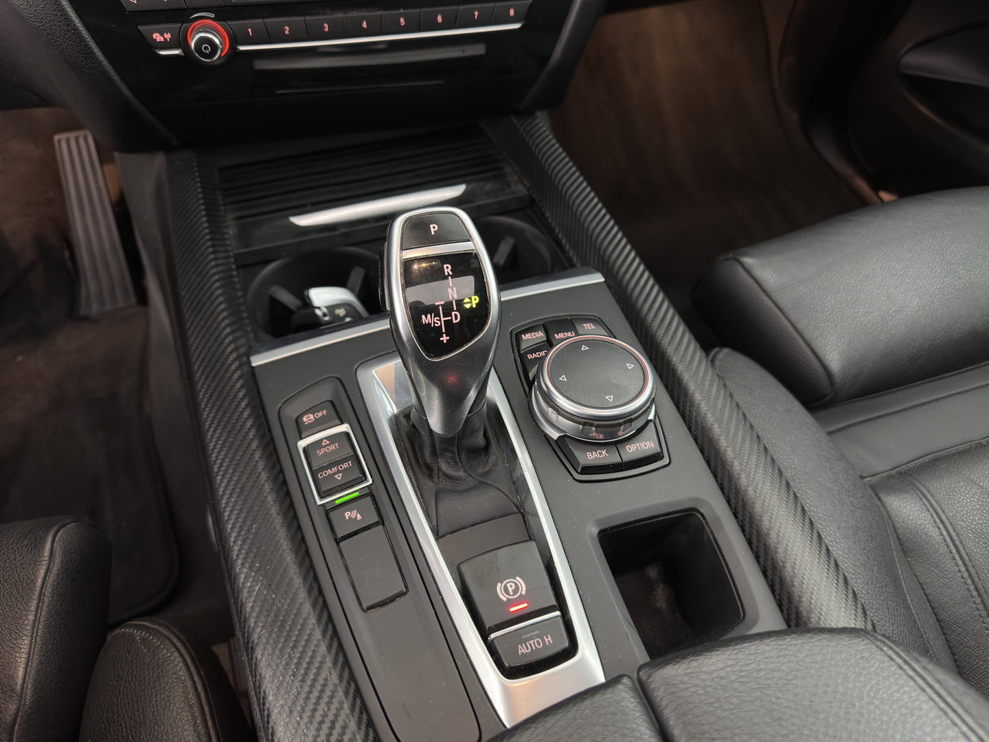 BMW X5 sDrive25d High Executive Aut. *PANO | LEATHER | FULL-LED | MEMORY-PACK | HIFI-SOUND | HEATED-COMFORTSEATS | NAVI-FULLMAP | SHIFT-PADDLES | PRIVACY-GLASS | AMBIENT-LIGHT | ECC | PDC | CRUISE | 19''ALU | TOWBAR*