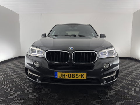 BMW X5 sDrive25d High Executive Aut. *PANO | LEATHER | FULL-LED | MEMORY-PACK | HIFI-SOUND | HEATED-COMFORTSEATS | NAVI-FULLMAP | SHIFT-PADDLES | PRIVACY-GLASS | AMBIENT-LIGHT | ECC | PDC | CRUISE | 19''ALU | TOWBAR*