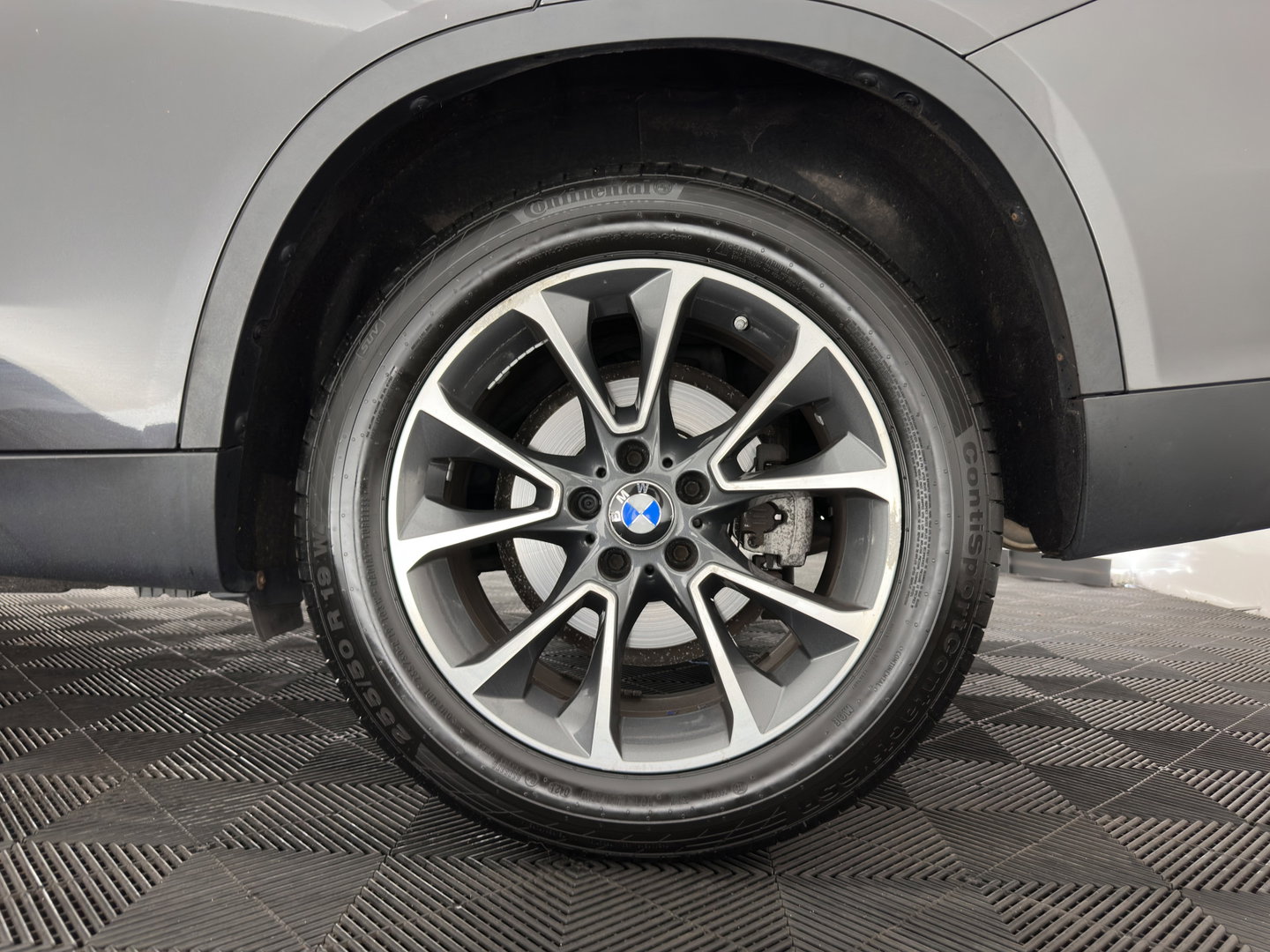 BMW X5 sDrive25d High Executive Aut. *PANO | LEATHER | FULL-LED | MEMORY-PACK | HIFI-SOUND | HEATED-COMFORTSEATS | NAVI-FULLMAP | SHIFT-PADDLES | PRIVACY-GLASS | AMBIENT-LIGHT | ECC | PDC | CRUISE | 19''ALU | TOWBAR*