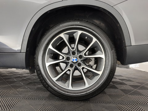 BMW X5 sDrive25d High Executive Aut. *PANO | LEATHER | FULL-LED | MEMORY-PACK | HIFI-SOUND | HEATED-COMFORTSEATS | NAVI-FULLMAP | SHIFT-PADDLES | PRIVACY-GLASS | AMBIENT-LIGHT | ECC | PDC | CRUISE | 19''ALU | TOWBAR*
