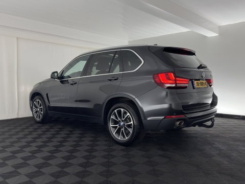 BMW X5 sDrive25d High Executive Aut. *PANO | LEATHER | FULL-LED | MEMORY-PACK | HIFI-SOUND | HEATED-COMFORTSEATS | NAVI-FULLMAP | SHIFT-PADDLES | PRIVACY-GLASS | AMBIENT-LIGHT | ECC | PDC | CRUISE | 19''ALU | TOWBAR*
