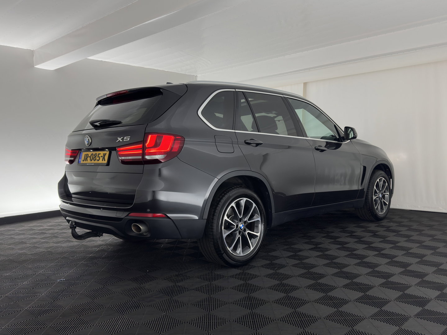 BMW X5 sDrive25d High Executive Aut. *PANO | LEATHER | FULL-LED | MEMORY-PACK | HIFI-SOUND | HEATED-COMFORTSEATS | NAVI-FULLMAP | SHIFT-PADDLES | PRIVACY-GLASS | AMBIENT-LIGHT | ECC | PDC | CRUISE | 19''ALU | TOWBAR*
