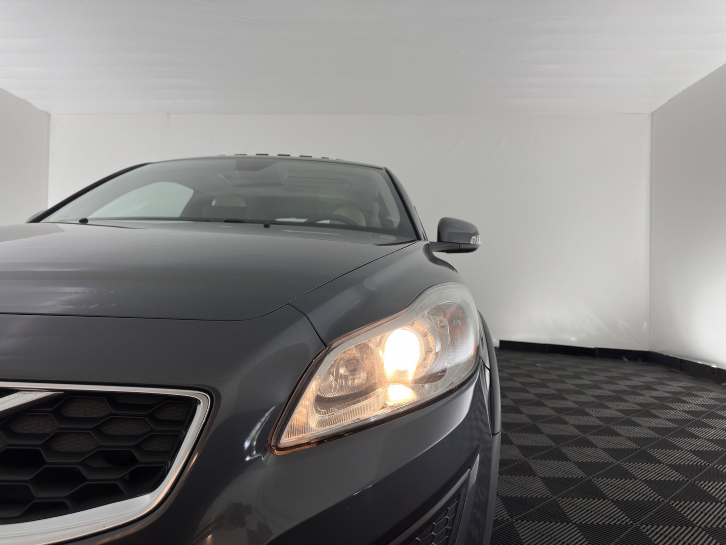 Volvo C30 1.6D S/S Kinetic *PANO | LEATHER | HEATED-COMFORTSEATS | NAVI-FULLMAP | ECC | PDC | CRUISE | 17''ALU*