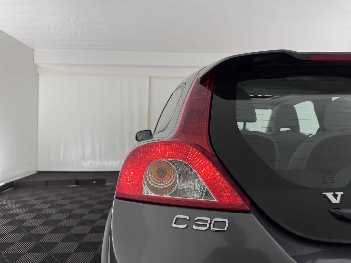 Volvo C30 1.6D S/S Kinetic *PANO | LEATHER | HEATED-COMFORTSEATS | NAVI-FULLMAP | ECC | PDC | CRUISE | 17''ALU*