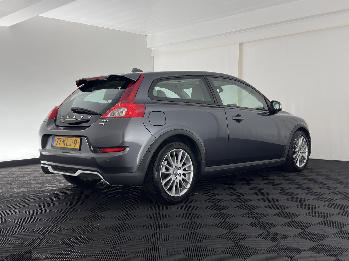 Volvo C30 1.6D S/S Kinetic *PANO | LEATHER | HEATED-COMFORTSEATS | NAVI-FULLMAP | ECC | PDC | CRUISE | 17''ALU*