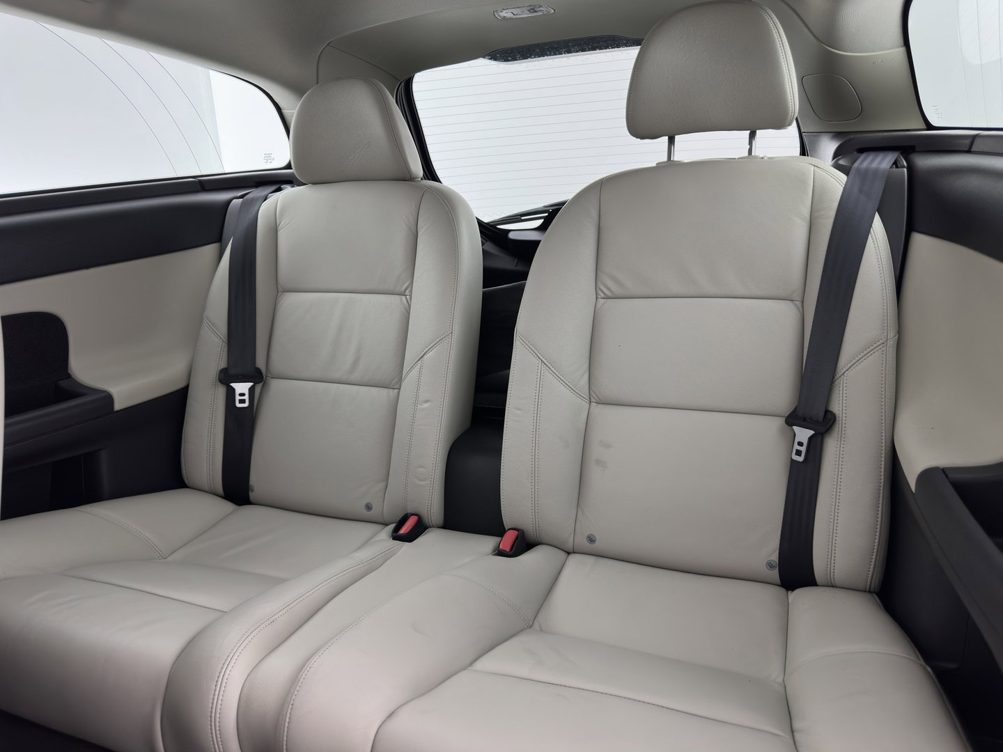 Volvo C30 1.6D S/S Kinetic *PANO | LEATHER | HEATED-COMFORTSEATS | NAVI-FULLMAP | ECC | PDC | CRUISE | 17''ALU*