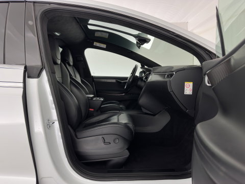 Tesla Model X 90D Base [3-Fase-11kW] (INCL.BTW) Aut. *PANO-WINDOW | AUTOPILOT | LEATHER | NAVI-FULLMAP | FULL-LED | AIRSUSPENSION | DIGI-COCKPIT | CCS-FASTLOADER | KEYLESS | DAB+ | HEATED-SPORTSEATS | PRIVACY-GLASS | 20"ALU*