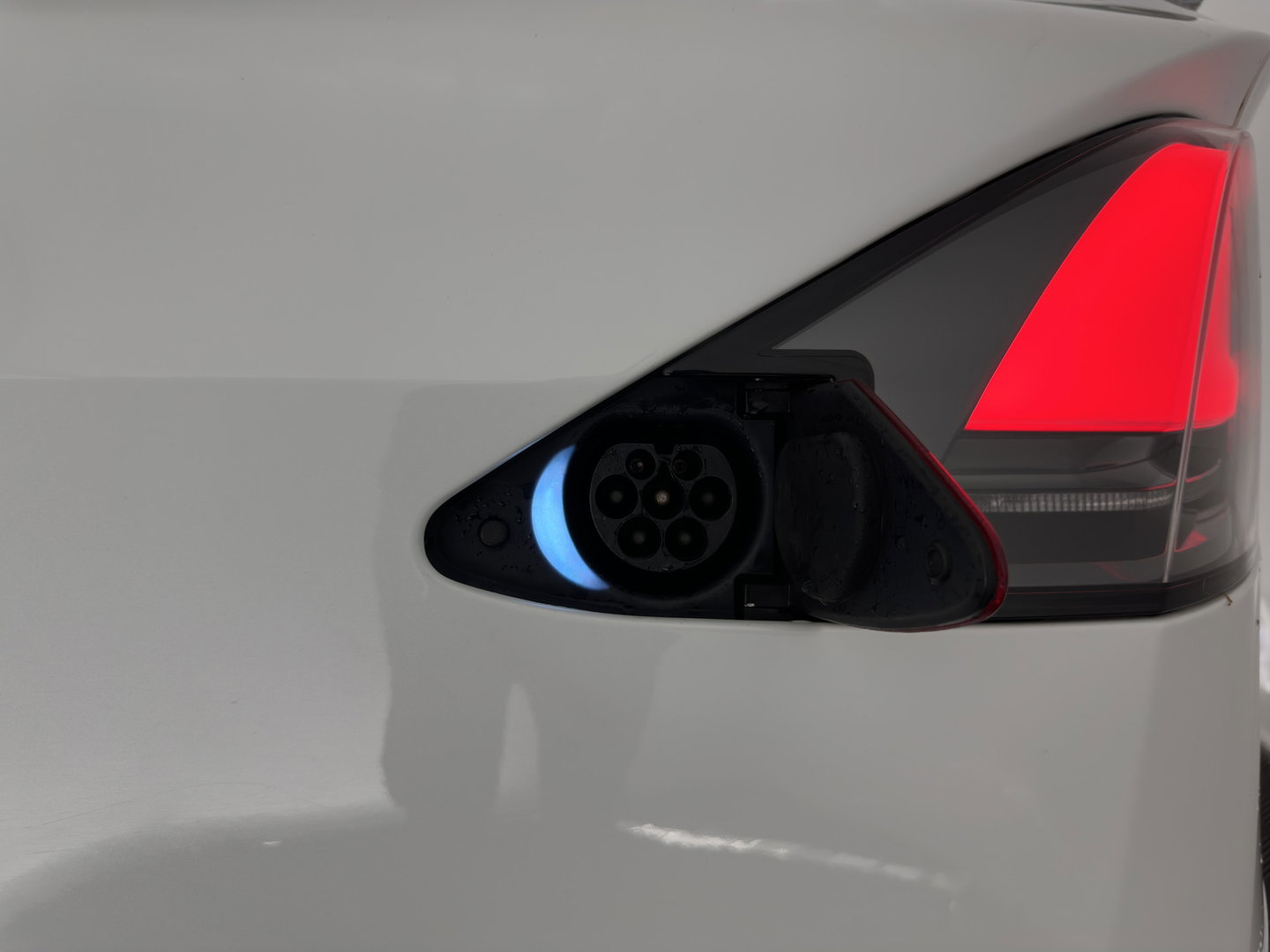 Tesla Model X 90D Base [3-Fase-11kW] (INCL.BTW) Aut. *PANO-WINDOW | AUTOPILOT | LEATHER | NAVI-FULLMAP | FULL-LED | AIRSUSPENSION | DIGI-COCKPIT | CCS-FASTLOADER | KEYLESS | DAB+ | HEATED-SPORTSEATS | PRIVACY-GLASS | 20"ALU*