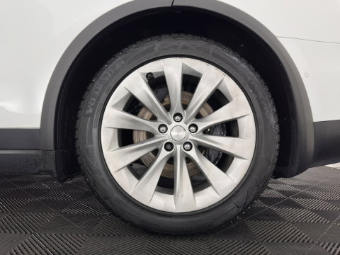 Tesla Model X 90D Base [3-Fase-11kW] (INCL.BTW) Aut. *PANO-WINDOW | AUTOPILOT | LEATHER | NAVI-FULLMAP | FULL-LED | AIRSUSPENSION | DIGI-COCKPIT | CCS-FASTLOADER | KEYLESS | DAB+ | HEATED-SPORTSEATS | PRIVACY-GLASS | 20"ALU*