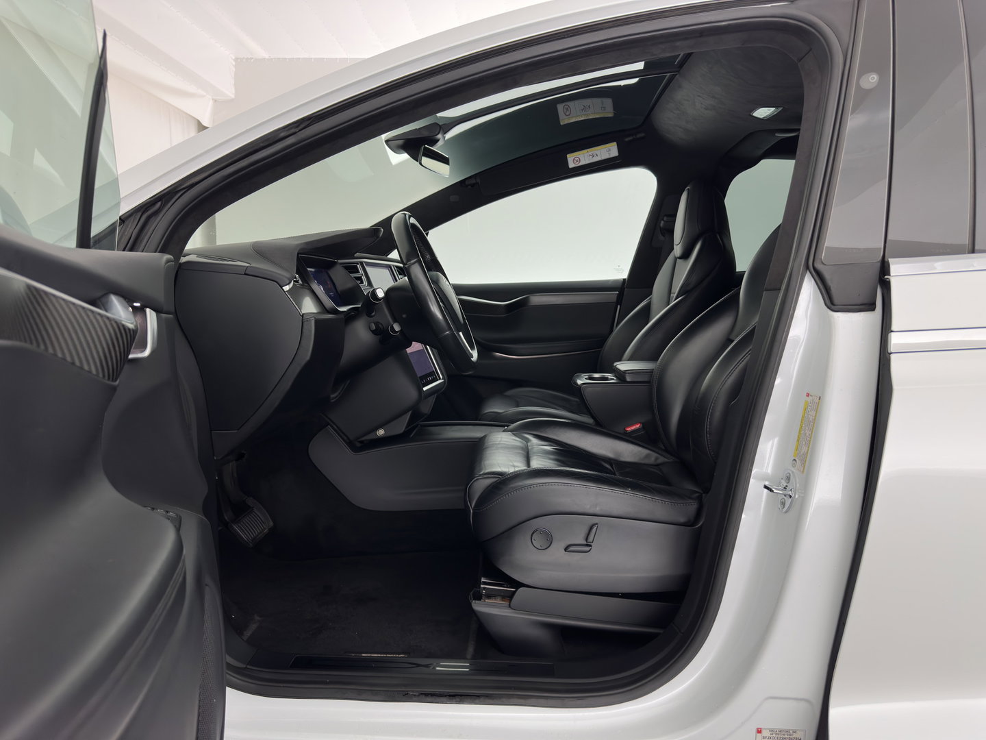Tesla Model X 90D Base [3-Fase-11kW] (INCL.BTW) Aut. *PANO-WINDOW | AUTOPILOT | LEATHER | NAVI-FULLMAP | FULL-LED | AIRSUSPENSION | DIGI-COCKPIT | CCS-FASTLOADER | KEYLESS | DAB+ | HEATED-SPORTSEATS | PRIVACY-GLASS | 20"ALU*