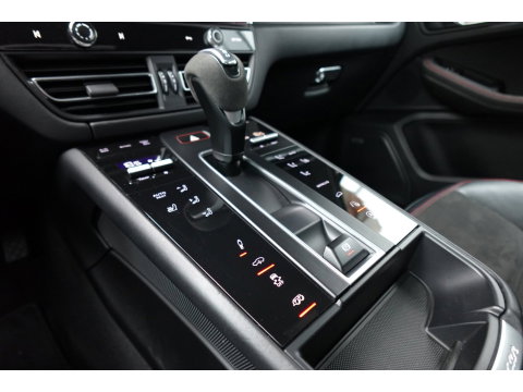 Porsche Macan 2.9 GTS PANO SPORT CHRONO BOSE
