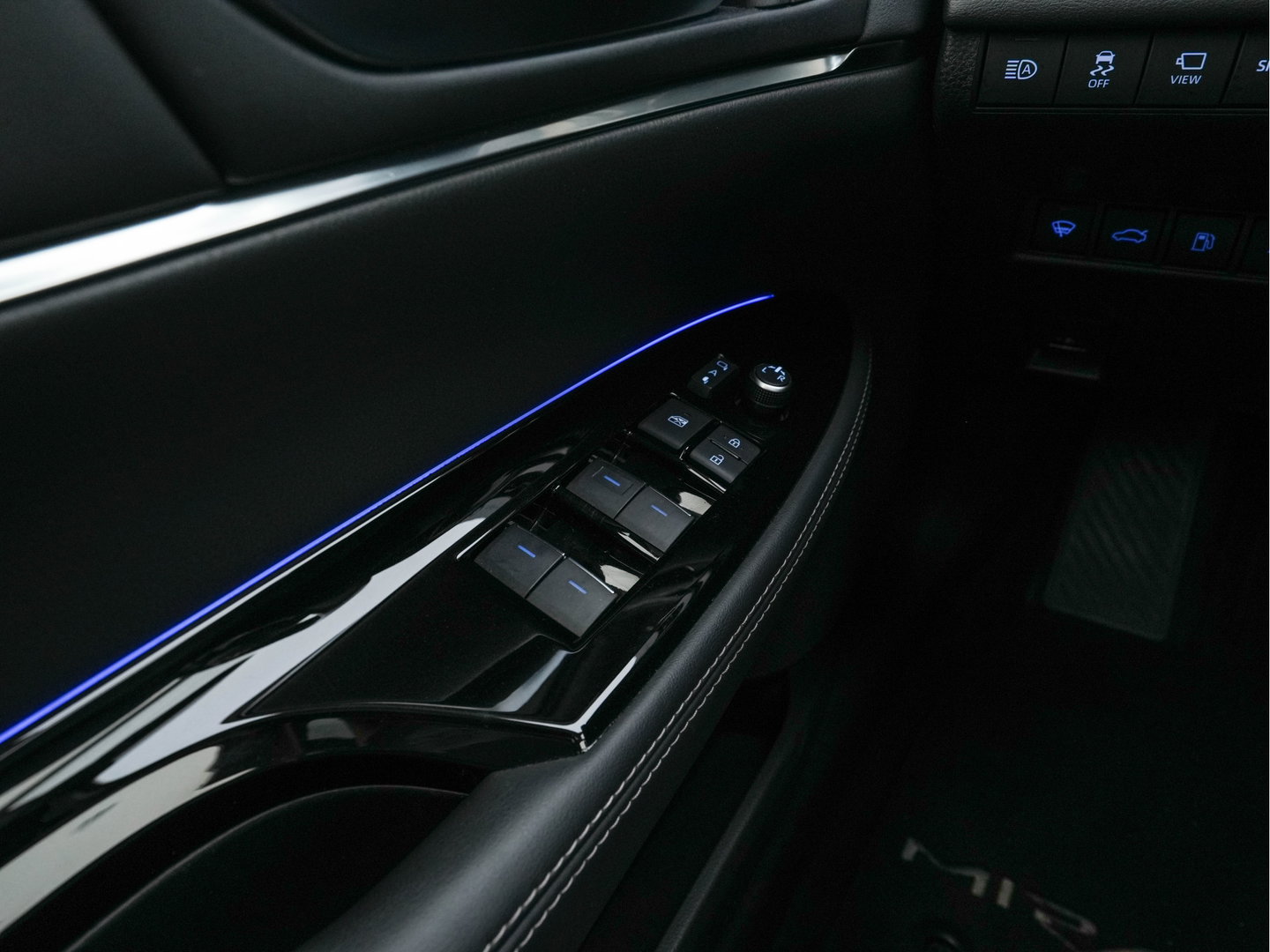 Toyota Mirai Prestige [ HYDROGEN ] (INCL.BTW) Aut. *PANO | HEAD-UP | LEATHER | FULL-LED | TOP-VIEW | ADAPTIVE-CRUISE | BLIND-SPOT | HEATED-COMFORTSEATS | KEYLESS | PRIVACY-GLASS | AMBIENT-LIGHT | ECC | PDC | 20''ALU*