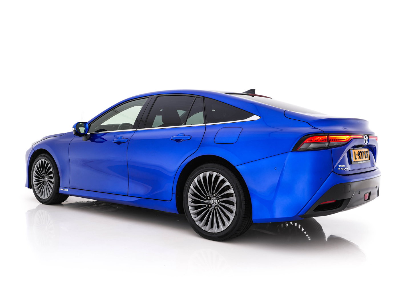 Toyota Mirai Prestige [ HYDROGEN ] (INCL.BTW) Aut. *PANO | HEAD-UP | LEATHER | FULL-LED | TOP-VIEW | ADAPTIVE-CRUISE | BLIND-SPOT | HEATED-COMFORTSEATS | KEYLESS | PRIVACY-GLASS | AMBIENT-LIGHT | ECC | PDC | 20''ALU*
