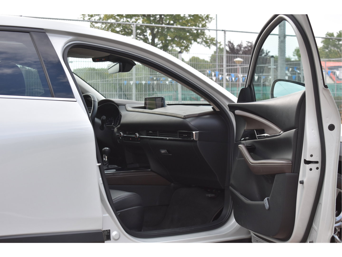 Mazda CX-30 2.0 e-SkyActiv-X M 186 pk Hybrid Exclusive-line | NL-Auto | HUD | Afn.trekhaak | Open dak | BOSE | 360 gr.camera | Keyless | Memorystoel | Full LED