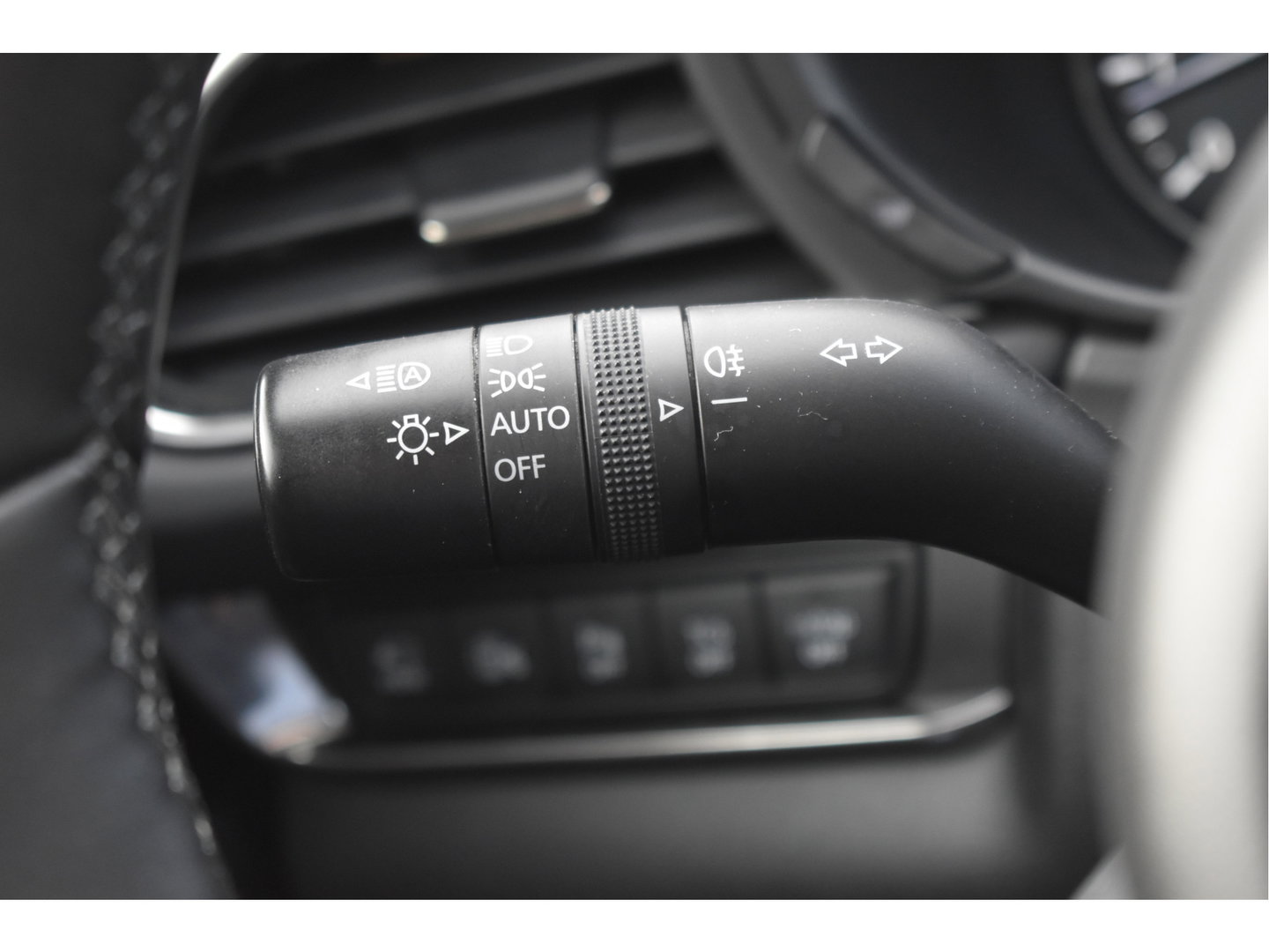 Mazda CX-30 2.0 e-SkyActiv-X M 186 pk Hybrid Exclusive-line | NL-Auto | HUD | Afn.trekhaak | Open dak | BOSE | 360 gr.camera | Keyless | Memorystoel | Full LED
