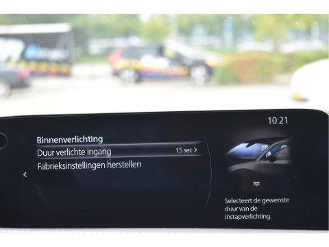 Mazda CX-30 2.0 e-SkyActiv-X M 186 pk Hybrid Exclusive-line | NL-Auto | HUD | Afn.trekhaak | Open dak | BOSE | 360 gr.camera | Keyless | Memorystoel | Full LED