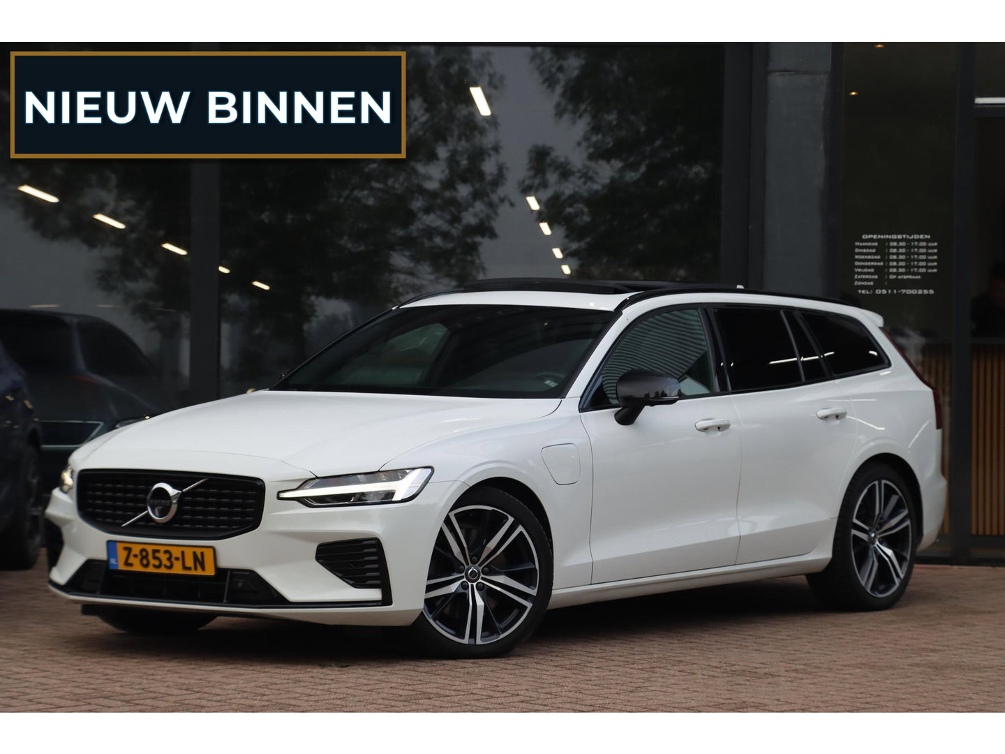 Volvo V60 2.0 T8 Recharge AWD R-Design Panoramadak
