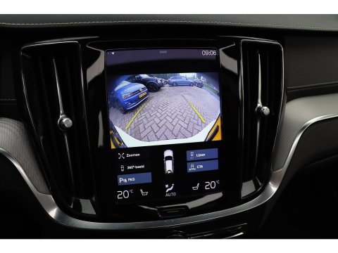 Volvo V60 2.0 T8 Recharge AWD R-Design Panoramadak