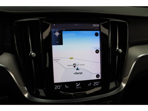 Volvo V60 2.0 T8 Recharge AWD R-Design Panoramadak