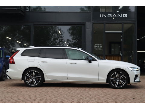 Volvo V60 2.0 T8 Recharge AWD R-Design Panoramadak