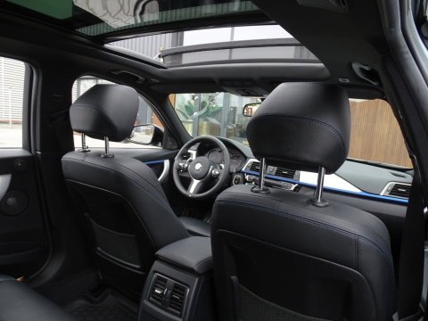 BMW 3 Serie Touring 340i 327PK M-sport / individual / Harman Kardon / ACC / Pano / Head-Up