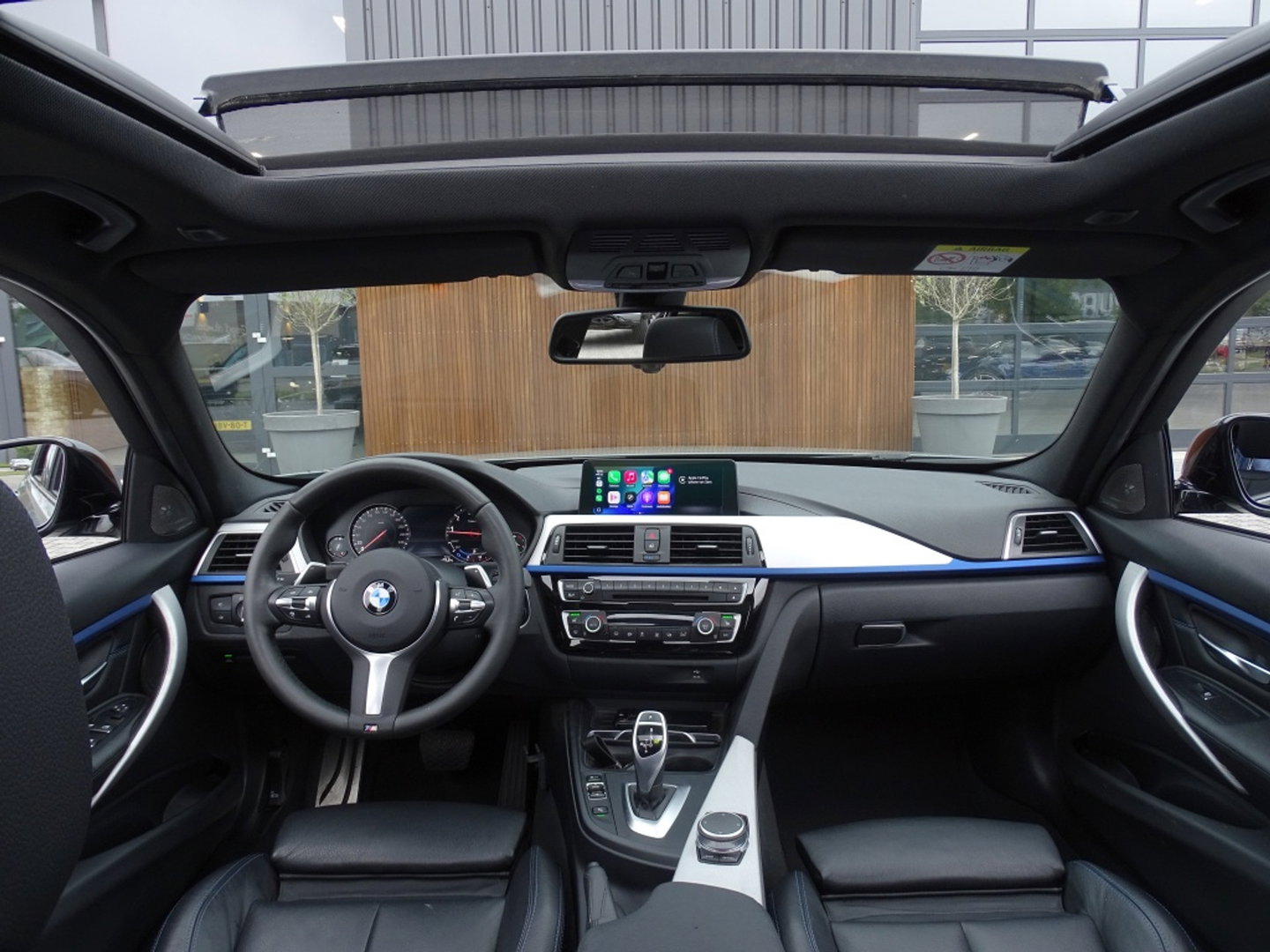 BMW 3 Serie Touring 340i 327PK M-sport / individual / Harman Kardon / ACC / Pano / Head-Up