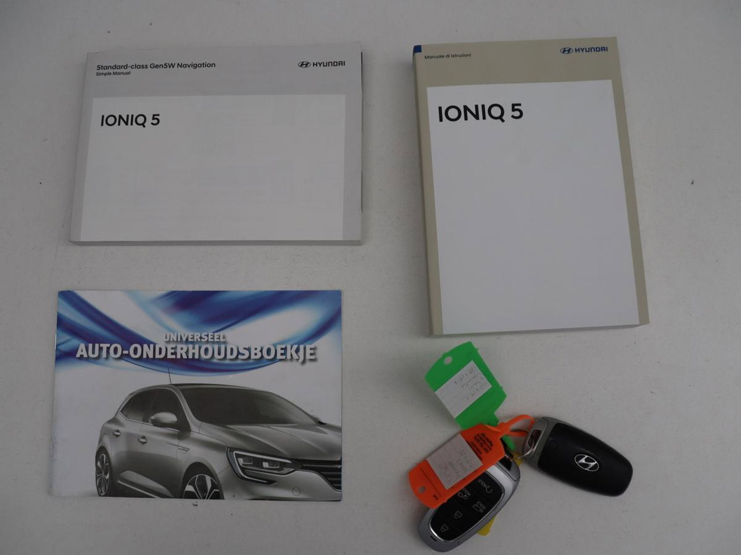 Hyundai IONIQ 5 Connect+ 77.4 kWh | SOH 95,1% | Half leder | Adaptive cruise | 360 camera | Park assist | Stuur/stoelverwarming | Carplay | Climate control | Elektrische achterklep