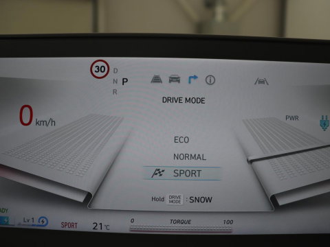 Hyundai IONIQ 5 Connect+ 77.4 kWh | SOH 95,1% | Half leder | Adaptive cruise | 360 camera | Park assist | Stuur/stoelverwarming | Carplay | Climate control | Elektrische achterklep