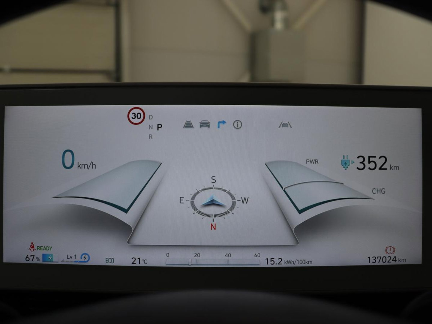 Hyundai IONIQ 5 Connect+ 77.4 kWh | SOH 95,1% | Half leder | Adaptive cruise | 360 camera | Park assist | Stuur/stoelverwarming | Carplay | Climate control | Elektrische achterklep