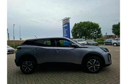 Peugeot 2008 1.2 HYBRIDE 136 STYLE AUTOMAAT AIRCO PDC CARPLAY
