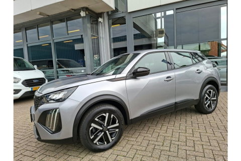 Peugeot 2008 1.2 HYBRIDE 136 STYLE AUTOMAAT AIRCO PDC CARPLAY