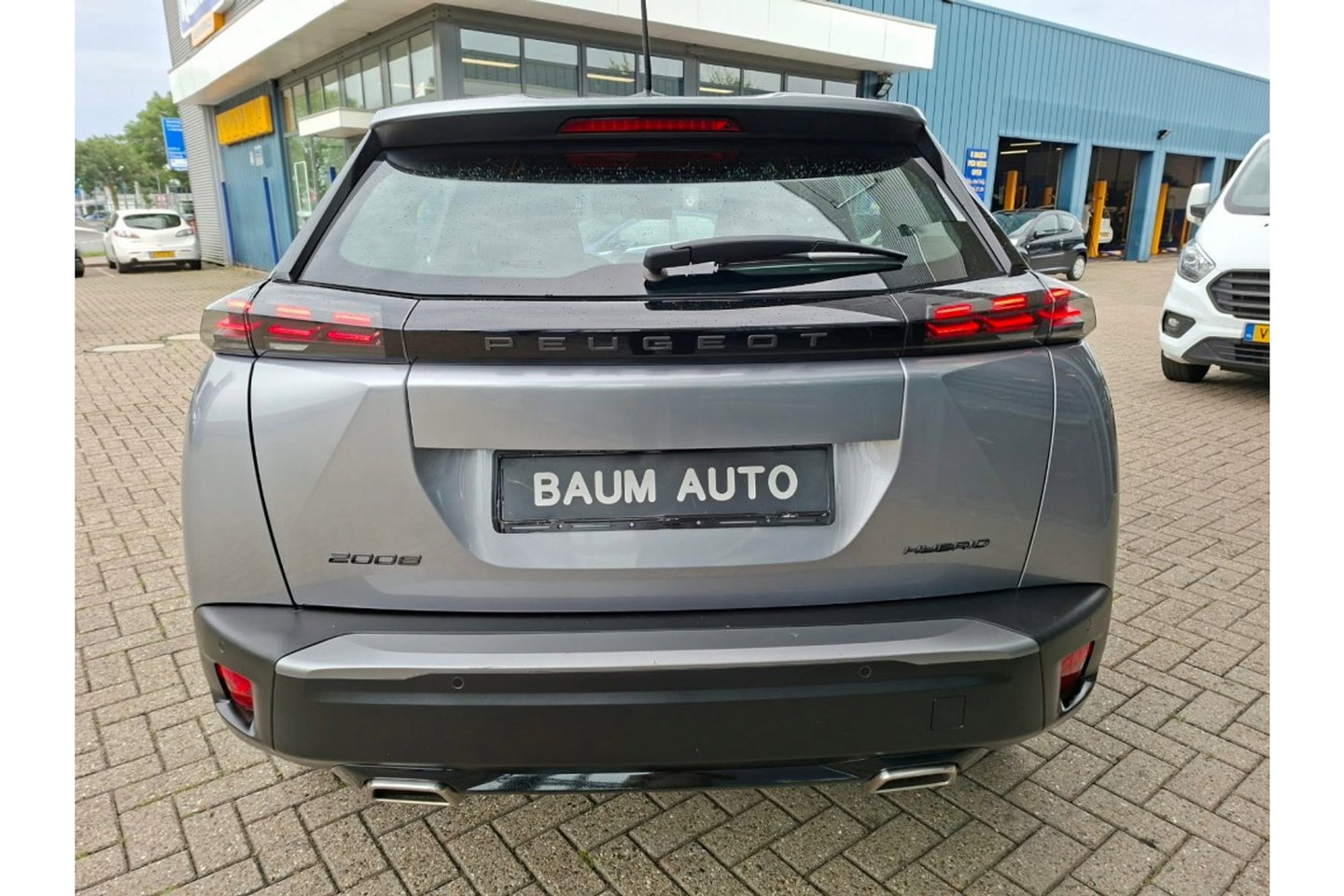 Peugeot 2008 1.2 HYBRIDE 136 STYLE AUTOMAAT AIRCO PDC CARPLAY