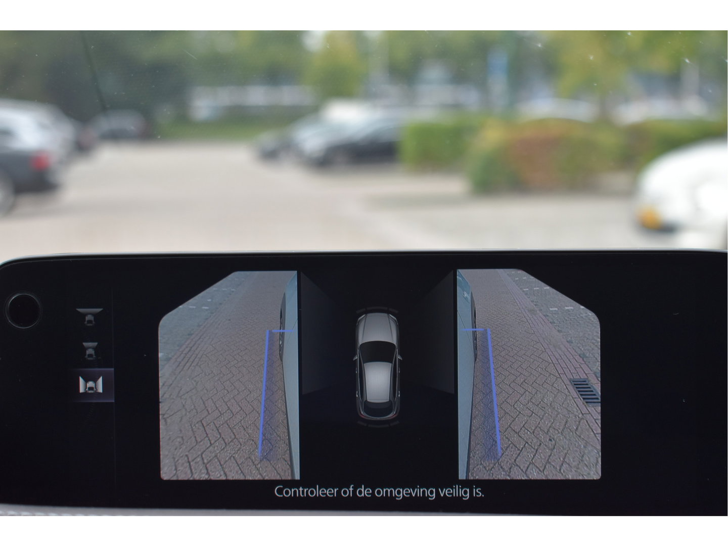 Mazda CX-30 2.0 e-SkyActiv-X M 186 pk Hybrid Exclusive-line | NL-Auto | HUD | Afn.trekhaak | Open dak | BOSE | 360 gr.camera | Keyless | Memorystoel | Full LED