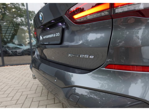 BMW X1 XDrive25e Executive PANO NAVI CAM VOL