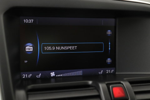 Volvo XC60 T5 Momentum | Elektrische Stoel + Memory | Stoelverwarming | Trekhaak | Cruise Control