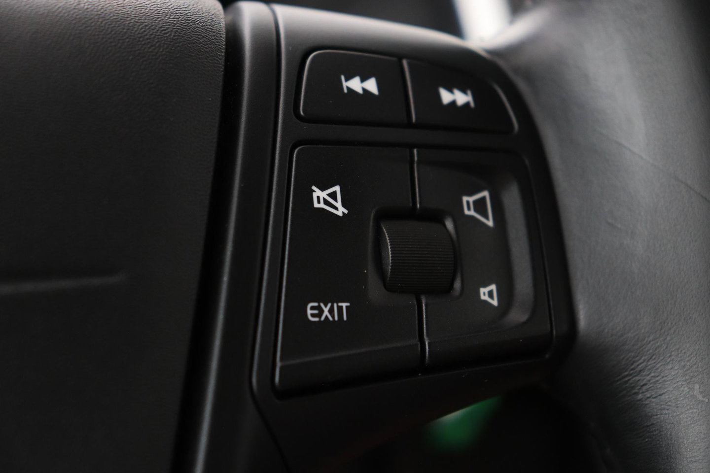 Volvo XC60 T5 Momentum | Elektrische Stoel + Memory | Stoelverwarming | Trekhaak | Cruise Control