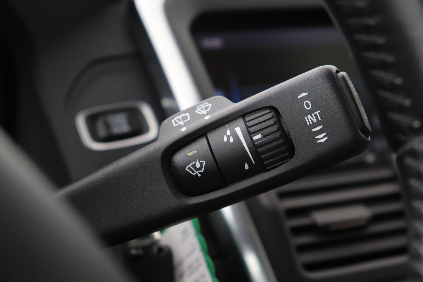 Volvo XC60 T5 Momentum | Elektrische Stoel + Memory | Stoelverwarming | Trekhaak | Cruise Control