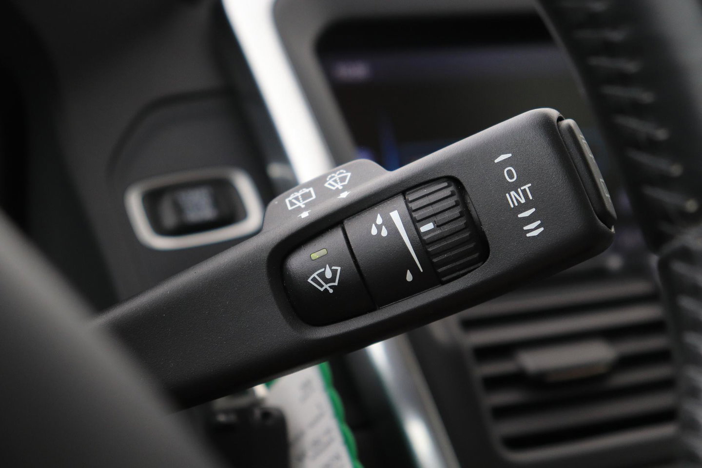 Volvo XC60 T5 Momentum | Elektrische Stoel + Memory | Stoelverwarming | Trekhaak | Cruise Control