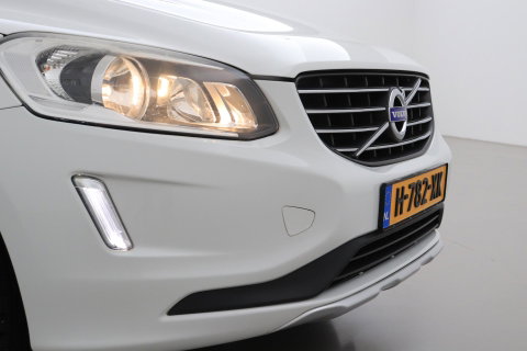 Volvo XC60 T5 Momentum | Elektrische Stoel + Memory | Stoelverwarming | Trekhaak | Cruise Control