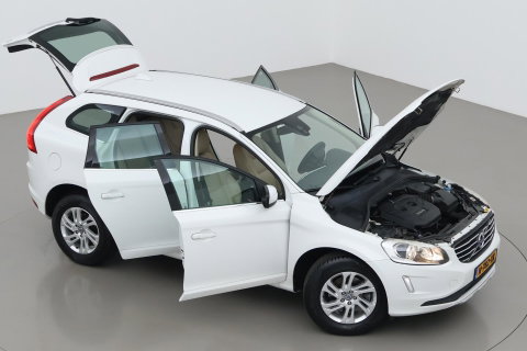 Volvo XC60 T5 Momentum | Elektrische Stoel + Memory | Stoelverwarming | Trekhaak | Cruise Control