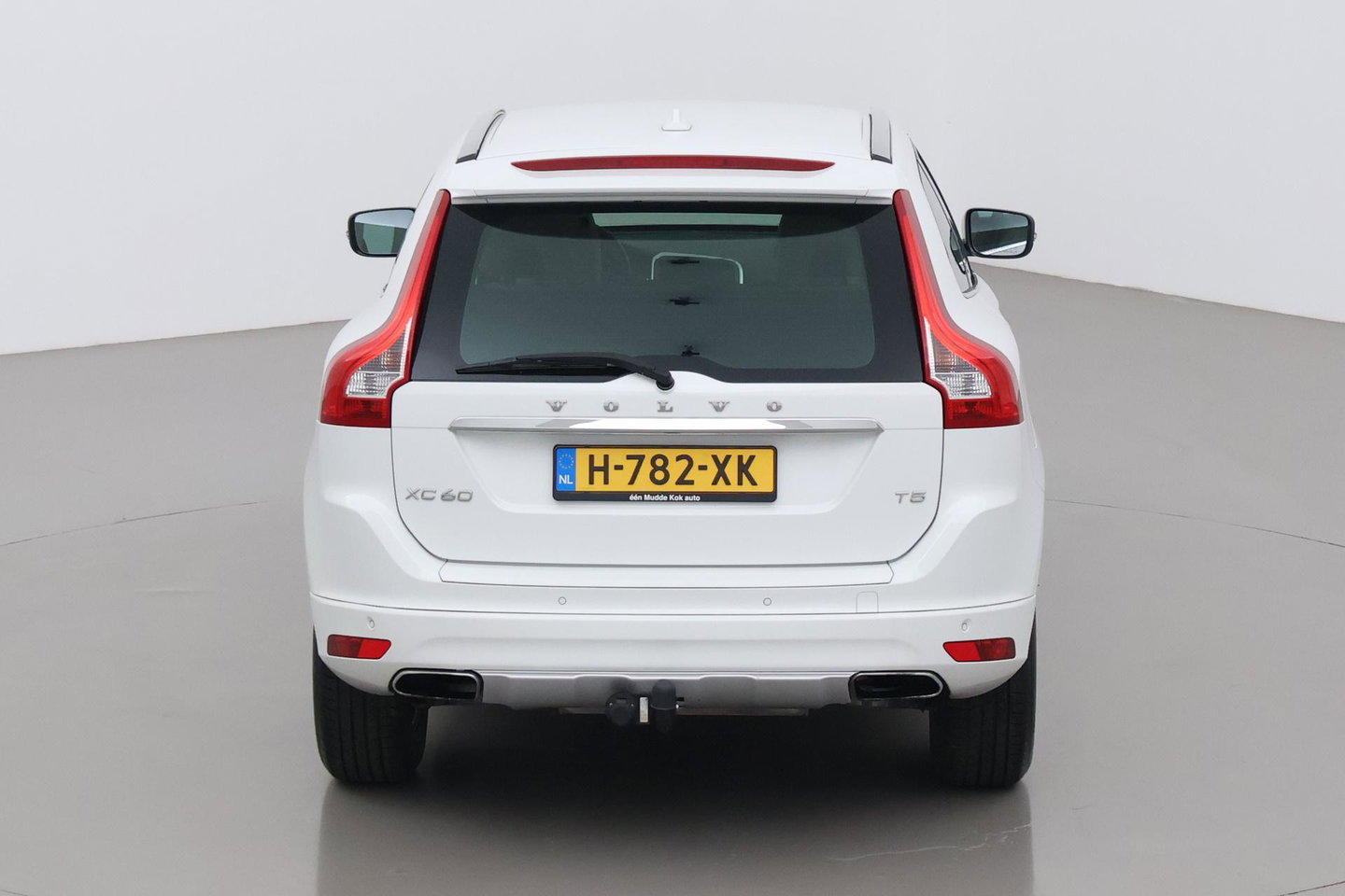 Volvo XC60 T5 Momentum | Elektrische Stoel + Memory | Stoelverwarming | Trekhaak | Cruise Control