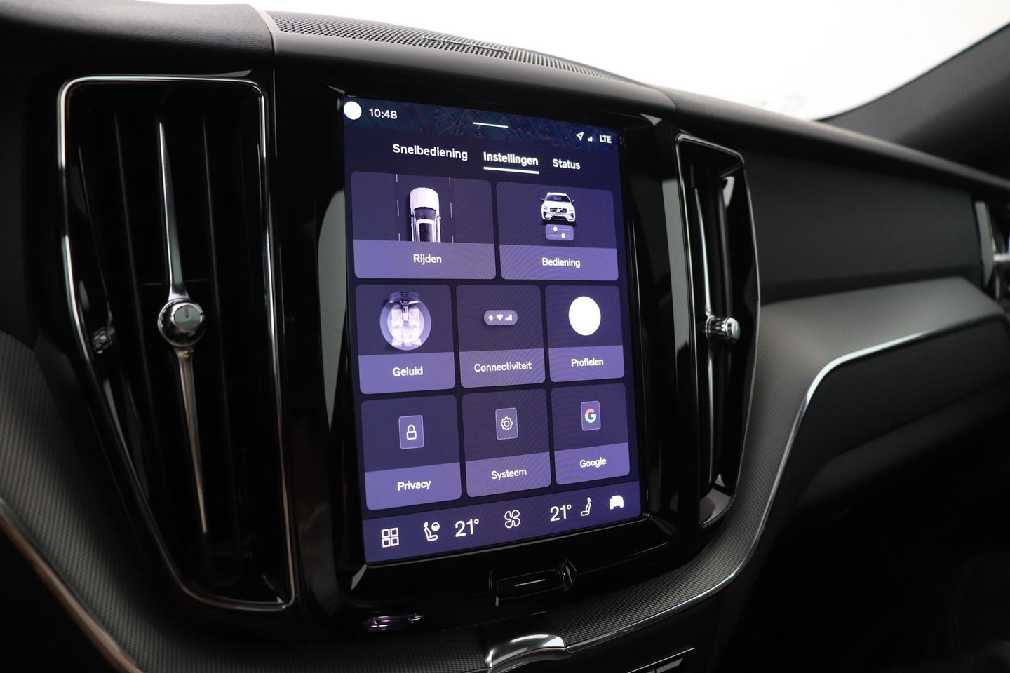 Volvo XC60 T6 Plus Black Edition | Harman/Kardon | Panoramadak | 360-camera | 21 Inch