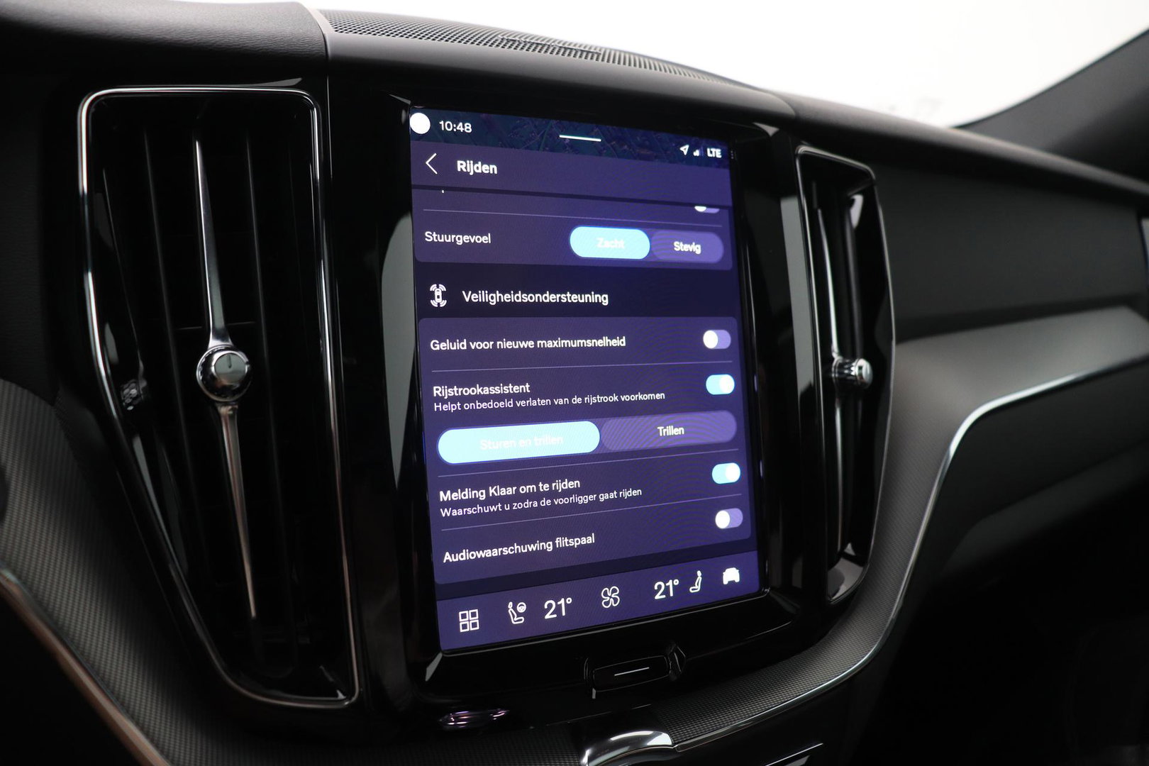 Volvo XC60 T6 Plus Black Edition | Harman/Kardon | Panoramadak | 360-camera | 21 Inch