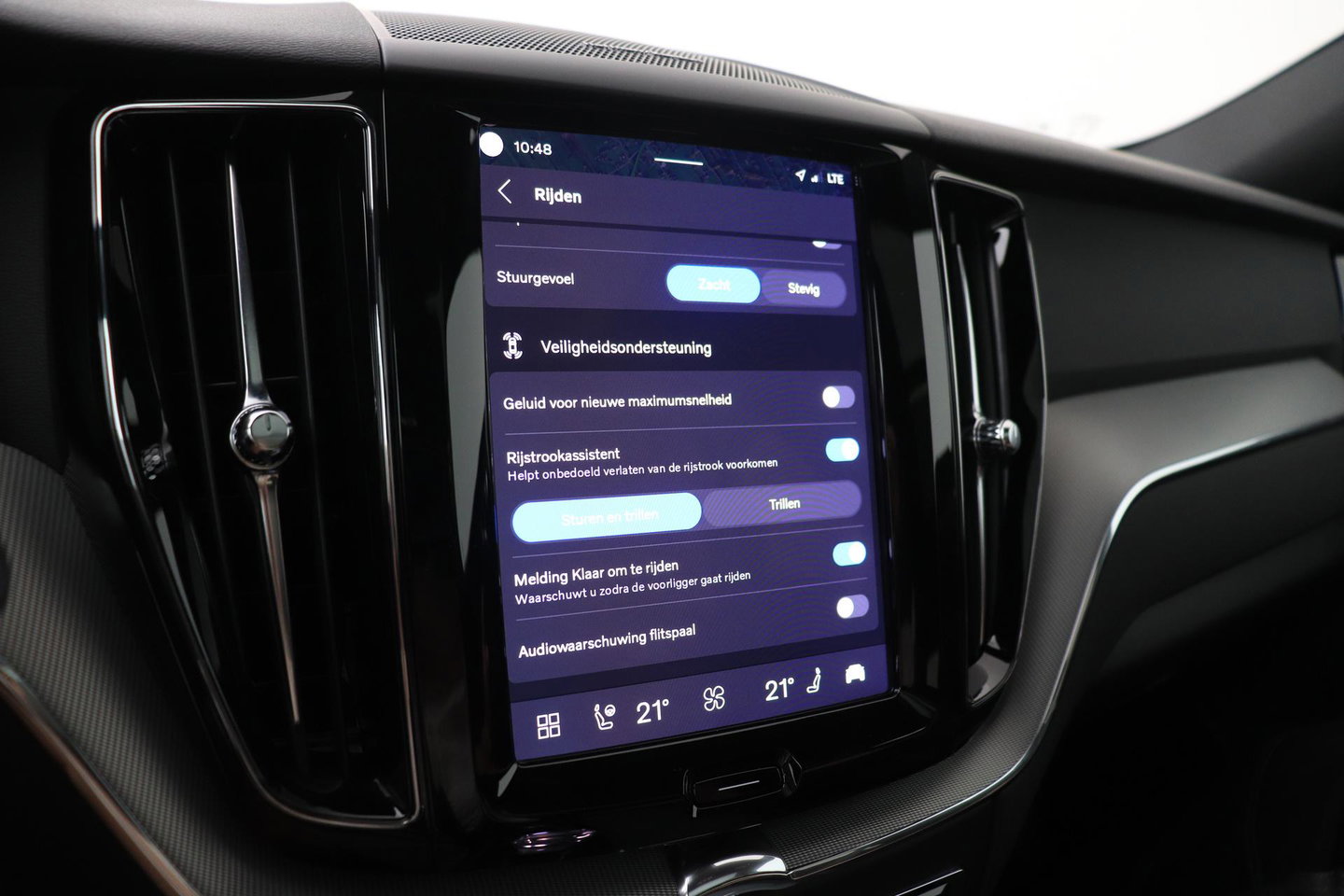 Volvo XC60 T6 Plus Black Edition | Harman/Kardon | Panoramadak | 360-camera | 21 Inch